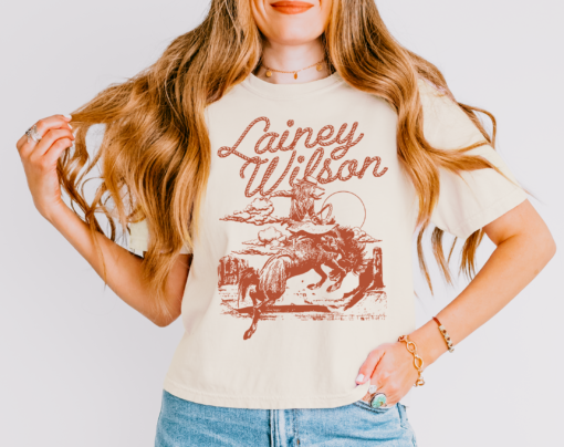 Comfort Colors CROP Tee  Heart Like A Truck Shirt  Country Western Shirt Lainey WIlson