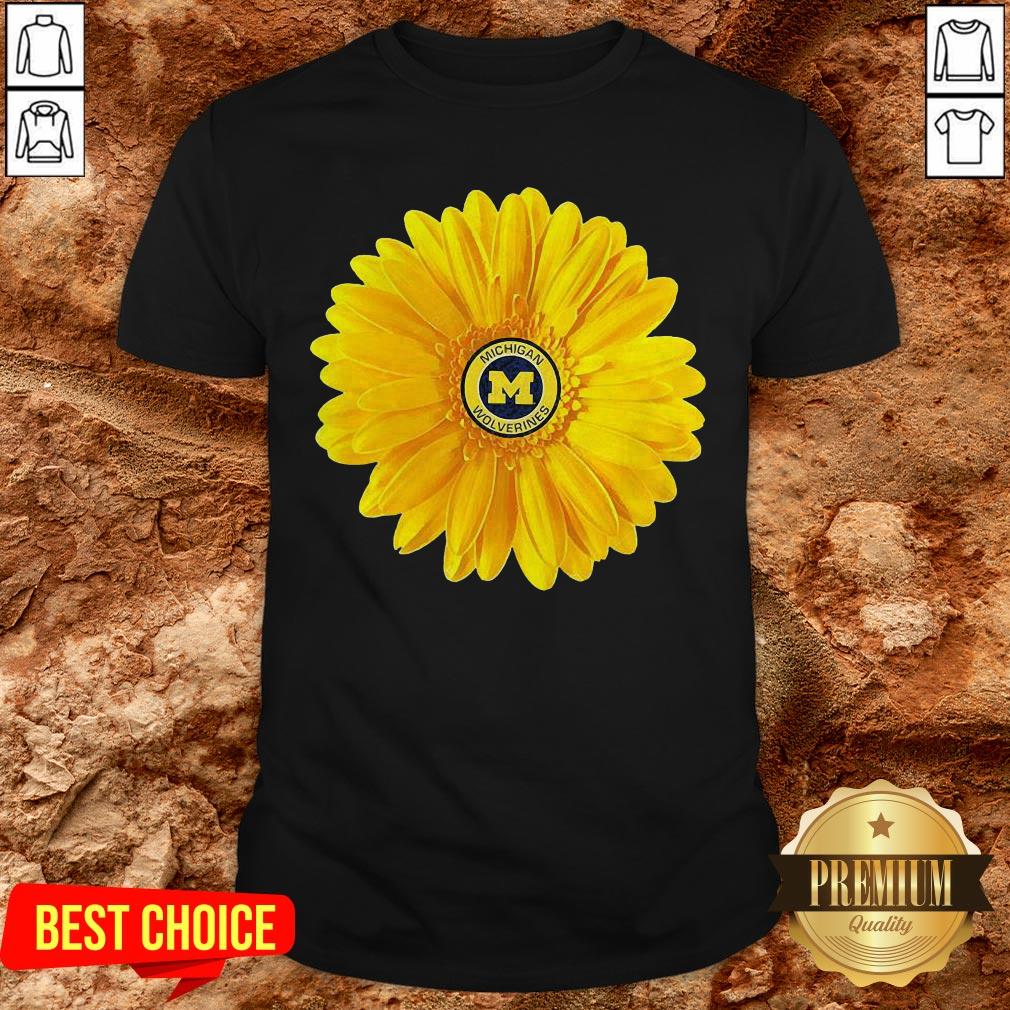 Love Michigan Wolverines Daisy Shirt Love Michigan Wolverines Daisy Shirt
