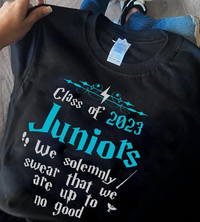 Class Of 2023 Juniors We Solemnly Swear That We Are Up To No Good Pattern Footprint Shirt Class Of 2023 Juniors We Solemnly Swear That We Are Up To No Good Pattern Footprint Shirt