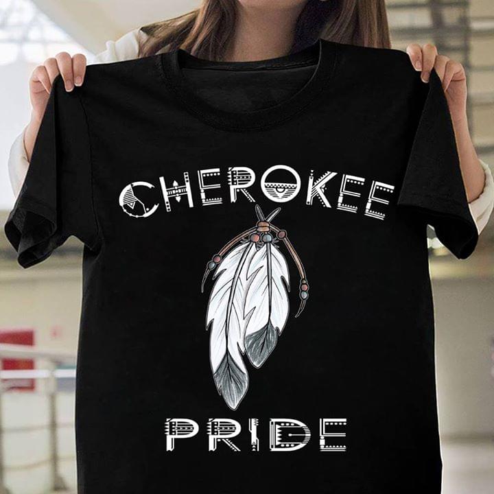 Feathers Charm Red Indian Style Cherokee Pride Shirt Feathers Charm Red Indian Style Cherokee Pride Shirt